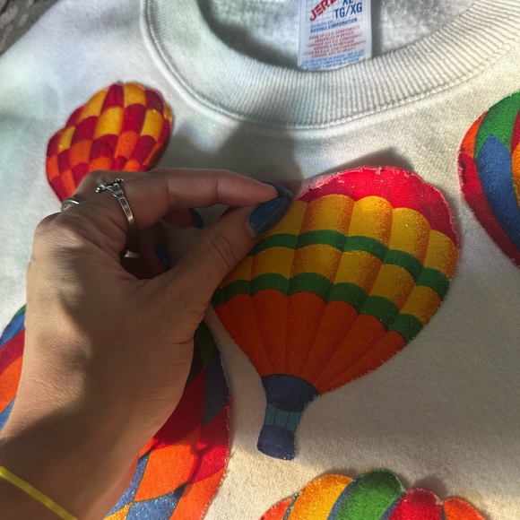 Vintage Sweatshirt - Picture 5 of 7